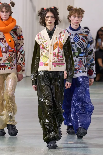 Look 13